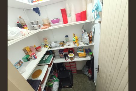 Casa à venda com 190m², 3 quartos e 2 vagasDespensa