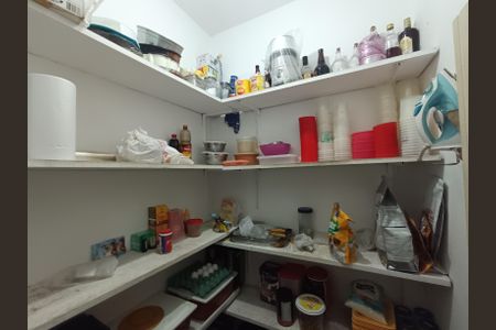 Casa à venda com 190m², 3 quartos e 2 vagasDespensa