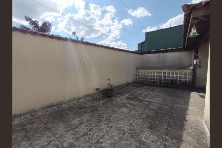 Casa à venda com 190m², 3 quartos e 2 vagasLavanderia