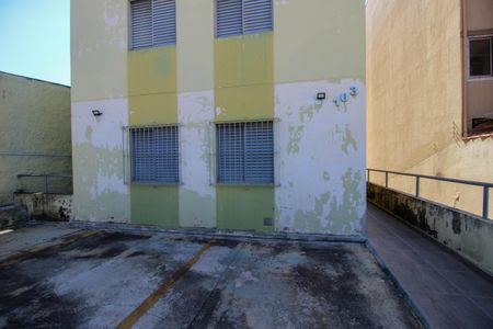Apartamento para alugar com 65m², 2 quartos e 1 vaga Apartamento para alugar com 65m², 2 quartos e 1 vagaFachada do bloco