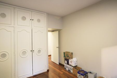 Apartamento à venda com 490m², 4 quartos e 2 vagasQuarto 1