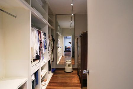 Apartamento à venda com 490m², 4 quartos e 2 vagasCloset da Suíte 1