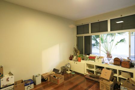 Apartamento à venda com 490m², 4 quartos e 2 vagasQuarto 1