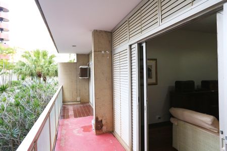 Apartamento à venda com 490m², 4 quartos e 2 vagasVaranda da Sala