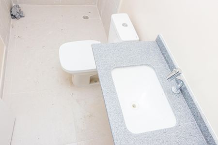 Apartamento à venda com 55m², 2 quartos e 1 vaga Apartamento à venda com 55m², 2 quartos e 1 vagaBanheiro