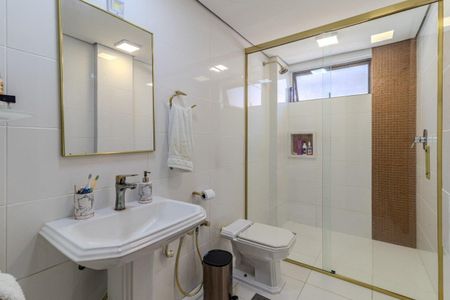 Apartamento para alugar com 159m², 3 quartos e 4 vagasBanheiro Social