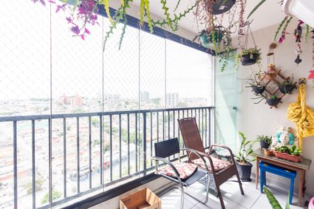 Varanda  de apartamento à venda com 2 quartos, 47m² em Vila Yolanda, Osasco