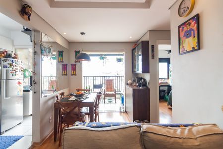 Sala  de apartamento à venda com 2 quartos, 47m² em Vila Yolanda, Osasco