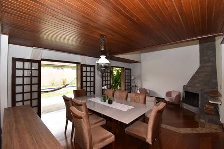 Sala 2 de casa para alugar com 6 quartos, 500m² em Jardim das Américas, Curitiba