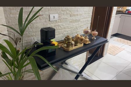 Sala de casa de condomínio à venda com 2 quartos, 118m² em Bairro dos Casa, São Bernardo do Campo