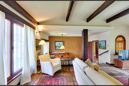 Casa à venda com 3 quartos, 185m² em Jardim Petropolis, São Paulo