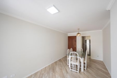 Apartamento para alugar com 73m², 3 quartos e 1 vagaSala