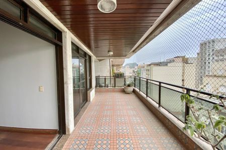 Varanda de apartamento para alugar com 3 quartos, 220m² em Copacabana, Rio de Janeiro