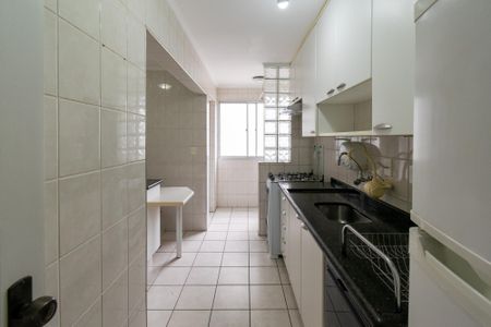 Apartamento para alugar com 67m², 2 quartos e 2 vagasCozinha
