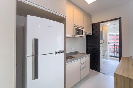 Sala e cozinha de apartamento para alugar com 2 quartos, 63m² em Ipiranga, São Paulo