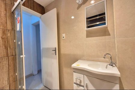 Banheiro de apartamento à venda com 1 quarto, 27700m² em Centro, Rio de Janeiro