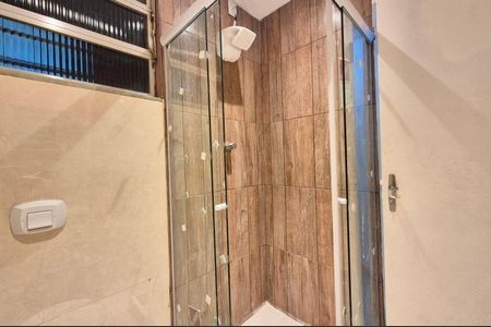 Banheiro de apartamento à venda com 1 quarto, 27700m² em Centro, Rio de Janeiro