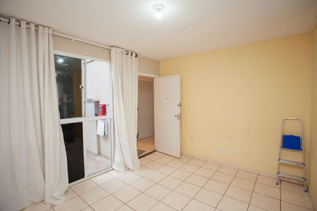 Sala de apartamento à venda com 2 quartos, 43m² em Europa, Contagem