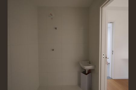 Banheiro de apartamento para alugar com 1 quarto, 17m² em Jardim Monte Kemel, São Paulo