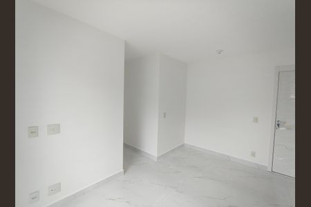 Apartamento para alugar com 2 quartos, 46m² em Taquara, Rio de Janeiro