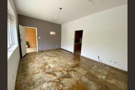 Casa à venda com 4 quartos, 210m² em Santa Rosa, Niterói