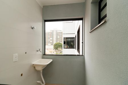 Apartamento para alugar com 47m², 2 quartos e 1 vaga Apartamento para alugar com 47m², 2 quartos e 1 vagaCozinha e Área de Serviço