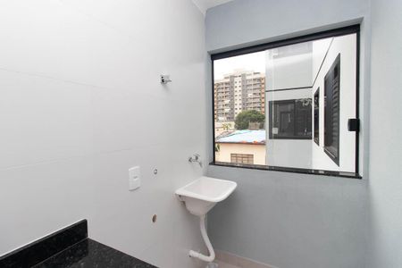 Apartamento para alugar com 46m², 2 quartos e 1 vaga Apartamento para alugar com 46m², 2 quartos e 1 vagaCozinha e Área de Serviço