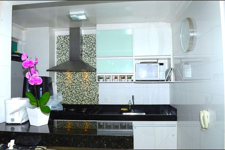 Apartamento à venda com 80m², 2 quartos e 1 vagaCozinha