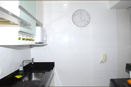 Cozinha de apartamento à venda com 2 quartos, 80m² em Dom Silverio, Belo Horizonte