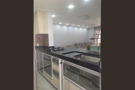 Cozinha de apartamento à venda com 3 quartos, 67m² em Utinga, Santo André
