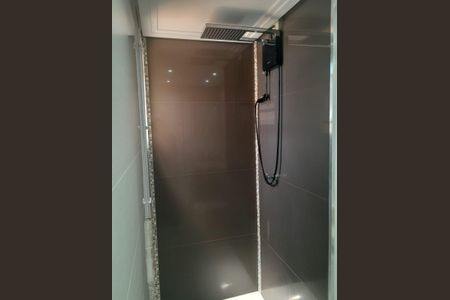 Banheiro de apartamento à venda com 3 quartos, 67m² em Utinga, Santo André