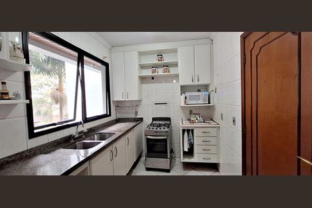 Apartamento para alugar com 156m², 4 quartos e 1 vaga Apartamento para alugar com 156m², 4 quartos e 1 vagaCozinha