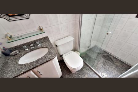 Apartamento para alugar com 156m², 4 quartos e 1 vaga Apartamento para alugar com 156m², 4 quartos e 1 vagaBanheiro Social