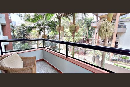 Apartamento para alugar com 156m², 4 quartos e 1 vaga Apartamento para alugar com 156m², 4 quartos e 1 vagaVaranda do Quarto 1