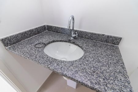 Apartamento à venda com 34m², 2 quartos e sem vaga Apartamento à venda com 34m², 2 quartos e sem vagaBanheiro da Suíte