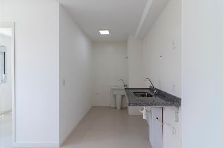 Apartamento à venda com 34m², 2 quartos e sem vaga Apartamento à venda com 34m², 2 quartos e sem vagaCozinha e Área de Serviço