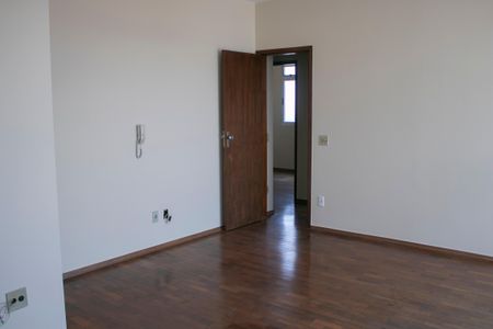 Sala de apartamento para alugar com 3 quartos, 93m² em Santo Antônio, Belo Horizonte