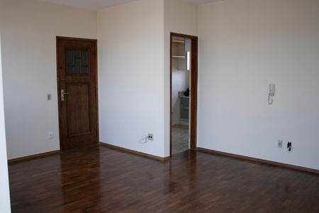 Apartamento para alugar com 93m², 3 quartos e 1 vagaSala