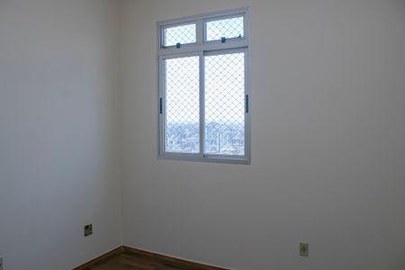 Apartamento para alugar com 93m², 3 quartos e 1 vagaQuarto 2