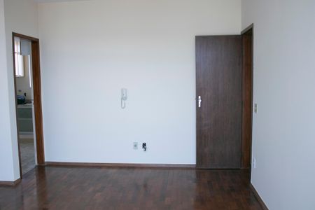 Apartamento para alugar com 93m², 3 quartos e 1 vagaSala