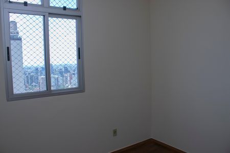 Apartamento para alugar com 93m², 3 quartos e 1 vagaQuarto 2