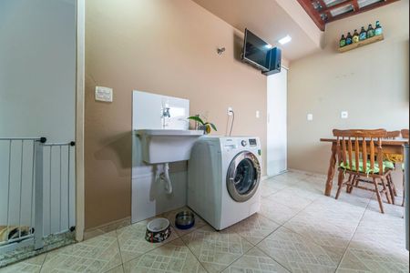 Apartamento à venda com 90m², 2 quartos e 1 vagaÁrea de Serviço