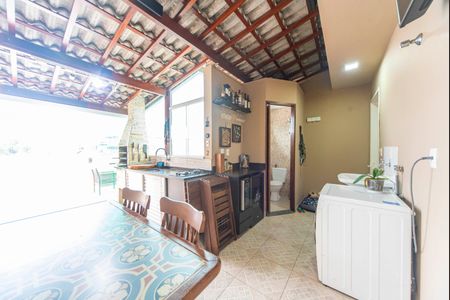 Apartamento à venda com 90m², 2 quartos e 1 vagaÁrea de Serviço