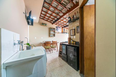 Apartamento à venda com 90m², 2 quartos e 1 vagaÁrea de Serviço