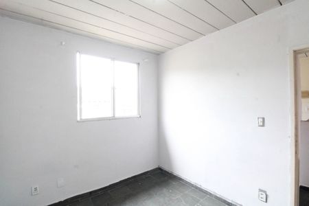 Quarto 2 de apartamento para alugar com 2 quartos, 54m² em Inhoaíba, Rio de Janeiro