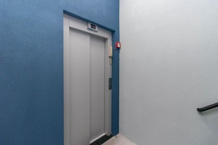 Apartamento à venda com 43m², 2 quartos e 1 vaga Apartamento à venda com 43m², 2 quartos e 1 vagaElevador