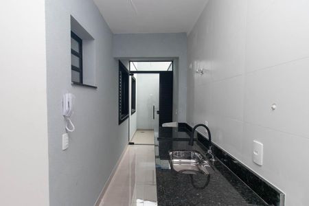 Apartamento à venda com 43m², 2 quartos e 1 vaga Apartamento à venda com 43m², 2 quartos e 1 vagaCozinha e Área de Serviço