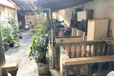 Casa à venda com 5 quartos, 300m² em Itaquera, São Paulo