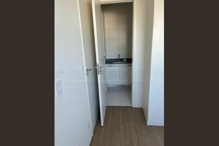 Apartamento à venda com 2 quartos, 34m² em Jurubatuba, São Paulo