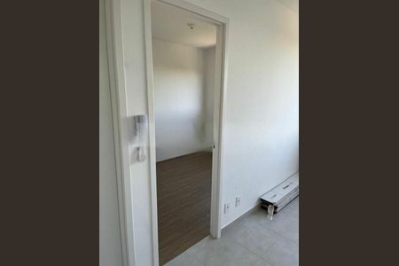 Apartamento à venda com 2 quartos, 34m² em Jurubatuba, São Paulo
